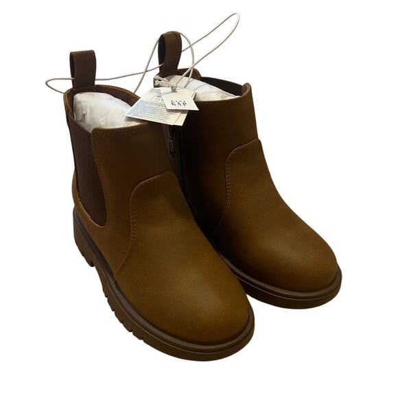 NWT Gap Baby Chelsea Boots Brown Size 10 Girls - Picture 1 of 6